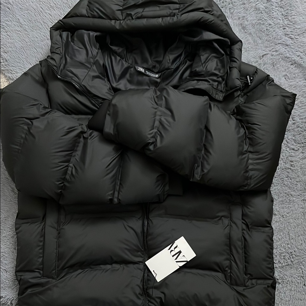 Zara Men's Black Puffer Jacket - XL